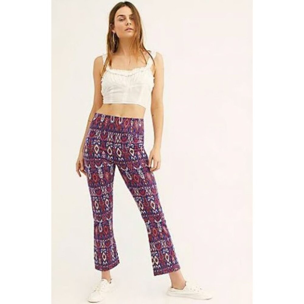 FREE PEOPLE Clean Crop Flare Pant XS 0 Ikat Tribal Print Pull On Stretch Boho